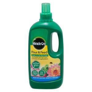 Miracle gro Pour & feed 1L