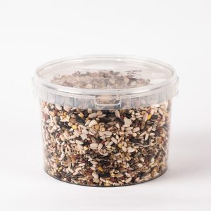 Small tubs Parrot seed